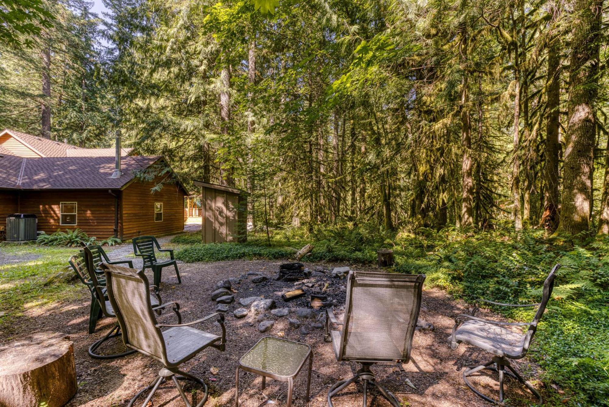 Welches Salmon River Lodge מראה חיצוני תמונה